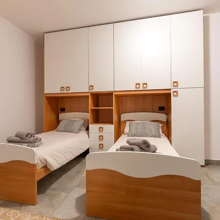 Alex - Pace E Relax Sul Di Джера-Ларио